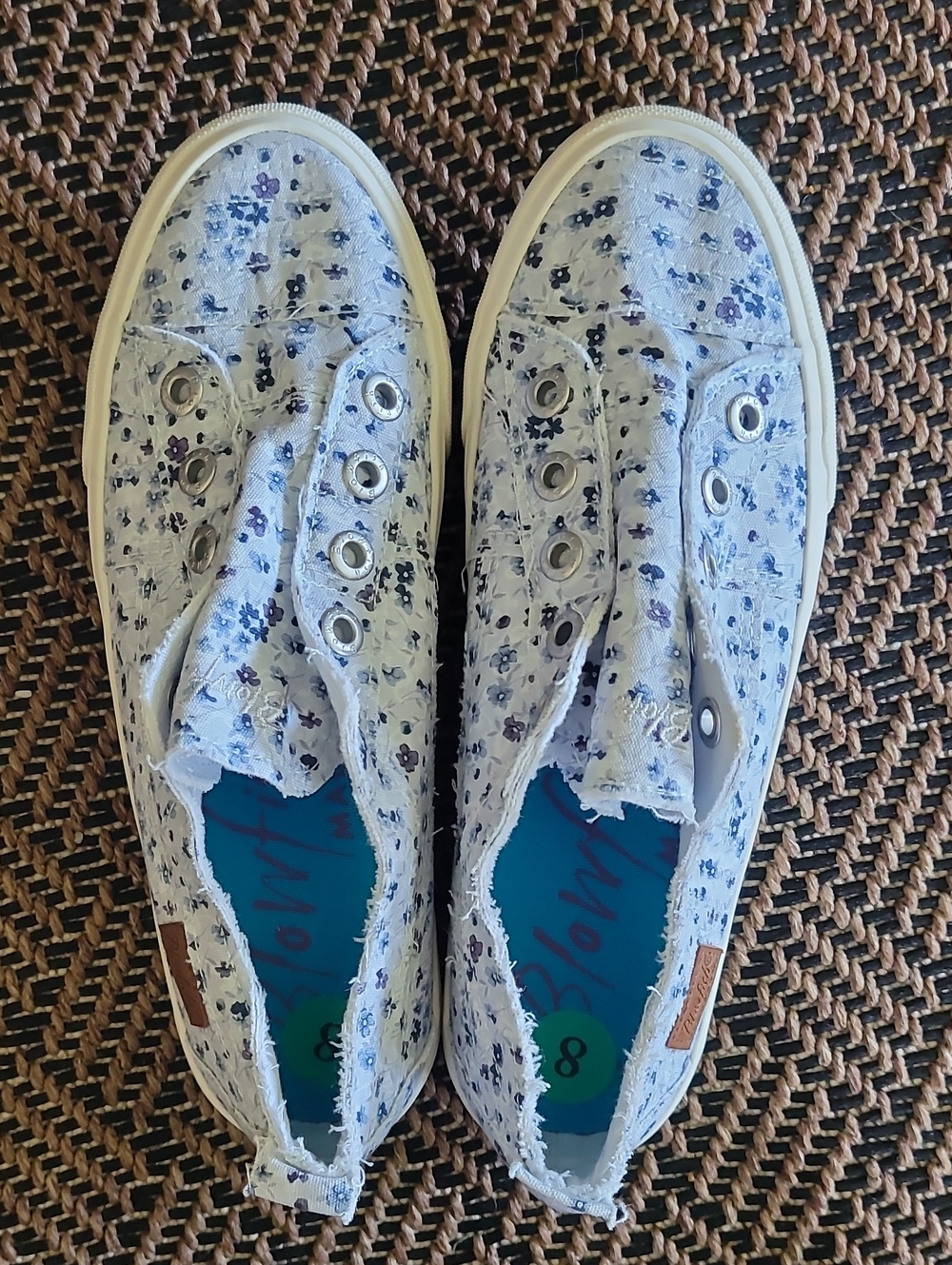 Blowfish Malibu Women's Play Slip On Sneakers Sz 8